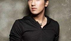 扒爷爆料李小冉视频