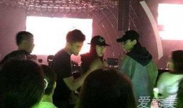 爆料奚梦瑶何猷君娱乐八卦,奚梦瑶与何猷君甜蜜互动引热议