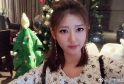 微博爆料真假女友视频,微博热议背后的真相揭秘