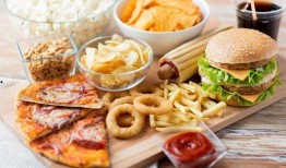 美食笑喷爆料视频大全集,让你笑到肚子疼